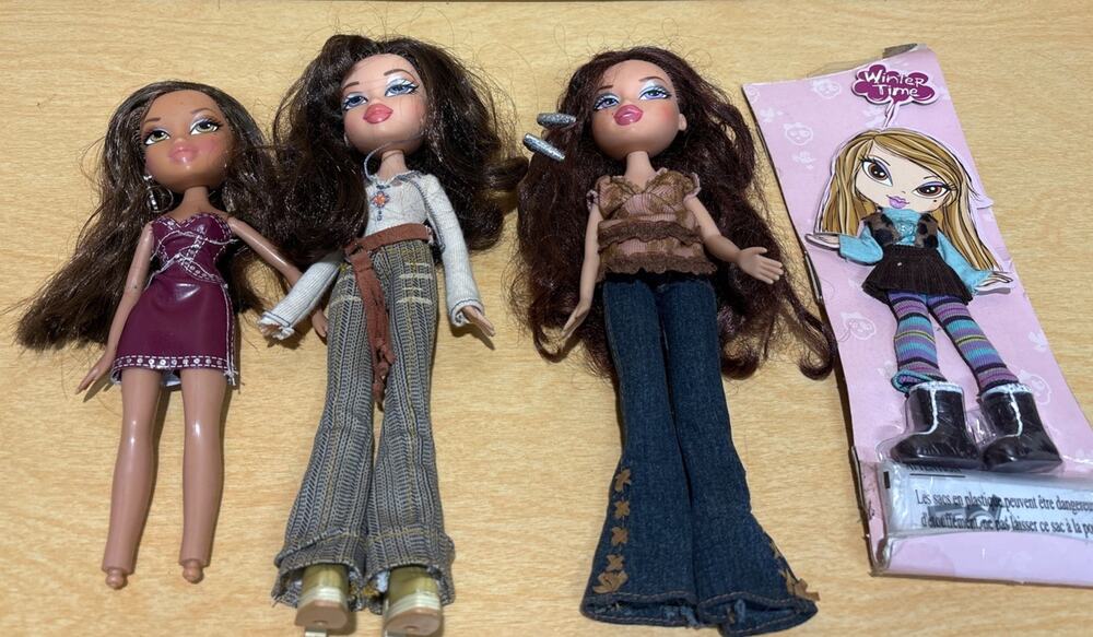 Bratz Vintage 3 Dolls Collectible MGA Lot